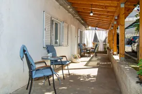 Apartment with garden, terrace & barbeque | Garden view - Image 3