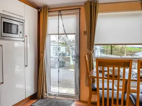 Cottage with garden | River view - Image 4
