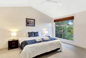 Spacious Cottage with Mountain Views near Toowoomba, Queensland - Image 4