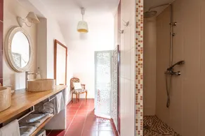 Beautiful bed & breakfast with garden, terrace & pool - Image 5