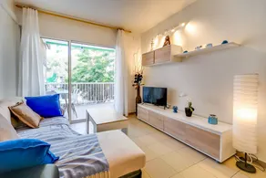 Apartment with pool, terrace & garden - Image 2