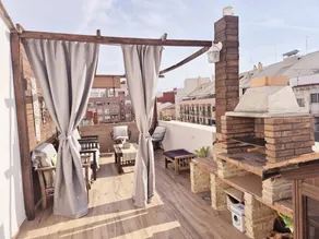 Holiday home with terrace | City view - Image 2