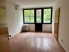 Szirtes út, Budapest - Image 2