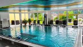 Holiday apartment with sauna, hot tub & pool | Lake view - Image 4