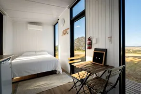 Peaceful Pet-Friendly Tiny House Surrounded by Natural Beauty for a Relaxing Getaway in Pomeroy, New South Wales - Image 4