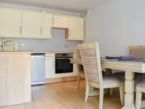 Child-friendly cottage with garden | River view | Pets are welcome - Image 4
