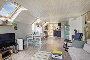 House with BBQ, terrace & garden - Image 3