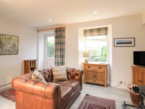 Fully equipped wonderful cottage with barbecue & garden - Image 4