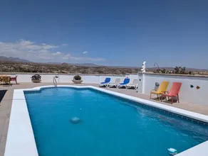 Villa with BBQ, terrace & private pool | Nature view - Image 3