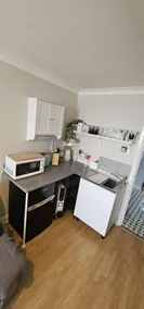 Apartment Sleeps 4 With Parking - Image 2