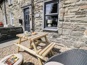 Children-friendly cottage with garden & terrace | Pets allowed - Image 3