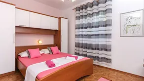 Fully equipped apartment with terrace & BBQ | Sea view | Pets allowed - Image 4