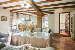 House with terrace, barbeque & private pool | River view - Image 5