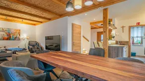 Charming holiday home with barbecue, sauna & garden | Next to the ski | Pet-friendly - Image 2