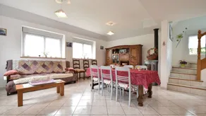 Holiday home with barbeque, terrace & garden - Image 2