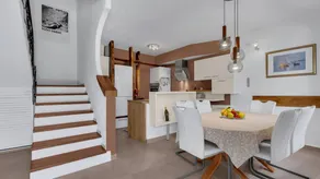 House with barbeque, pool & terrace | Sea view - Image 3