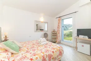Lodge with garden & terrace | Garden view - Image 5