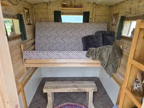 Restored circus wagon - Image 4