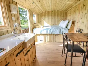 Family-friendly wonderful cottage with garden & hot tub | Pet-friendly - Image 4