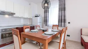 Appartement avec barbecue, terrasse et piscine | Vue mer | Plage à proximité | Avec animaux admis - Image 4