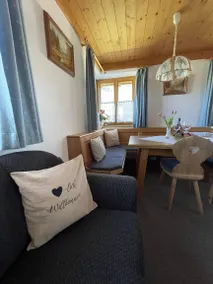 Holiday apartment with terrace - Image 2