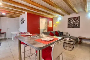 Gite with terrace & garden - Image 3
