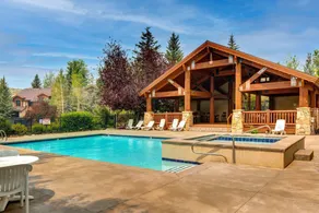 Maison conviviale et familiale avec piscine, jacuzzi et barbecue | Vue montagne - Image 5