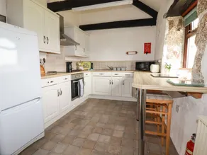 Cottage with garden - Image 5