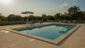 Villa with garden & terrace - Image 5