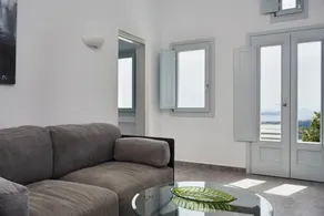 Villa with hot tub & private pool | Beach view - Image 4