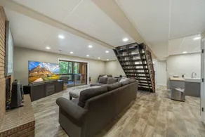 Holiday home with barbecue | Lake view | Perfect for remote work - Image 4