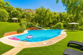Cottage with garden, pool & barbeque | Mountain view - Image 2