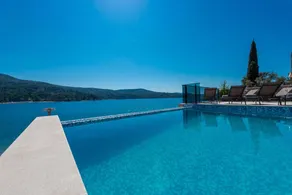 Beachfront Villa Absoluta with Pool - Image 4