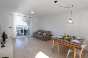 Family-friendly chalet with terrace & BBQ | Close to the beach - Image 5