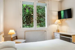 Double Room Nº101 with Shared Terrace, Wi-Fi and Air Conditioning - Image 3