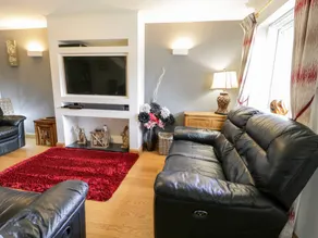 Family-friendly cottage with garden | Pets allowed - Image 4