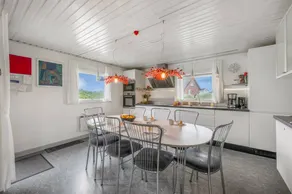 Fully equipped holiday home with terrace & sauna | Sea view | Close to the beach - Image 3