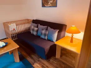Flat with garden, pool & sauna | Panoramic view - Image 3