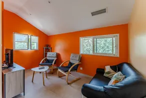 Holiday Home 'Villa au calme' with Private Terrace, Wi-Fi and Air Conditioning - Image 5