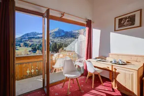 Dedicated room | Mountain view - Image 4