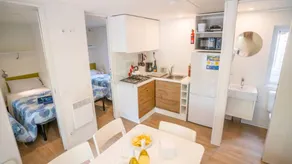 Family-friendly lovely house with barbecue, pool & terrace | Sea view | Close to the beach - Image 4