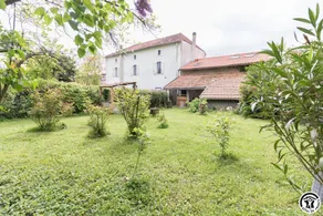 Fully equipped pleasant gite with terrace, garden & BBQ - Image 5