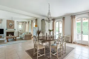 Charmerende Villa i et bevogtet ejendom, smukke privat pool - Image 5