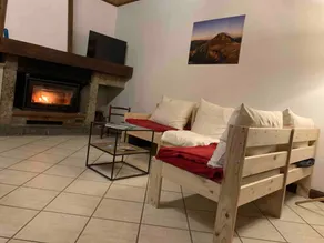 Maison avec jardin, terrasse et barbecue | Vue montagne - Image 3