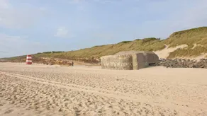 Holiday home with terrace - Image 3