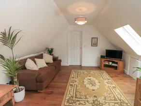 Cottage with garden & barbeque - Image 3