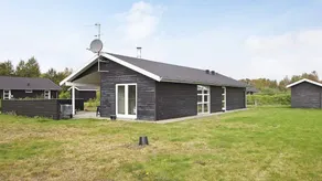 Beautiful house with terrace, barbecue & hot tub - Image 4