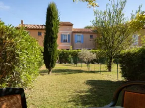 House with terrace, garden & sauna - Image 2