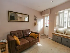 Family-friendly cottage with garden | Pets allowed - Image 3