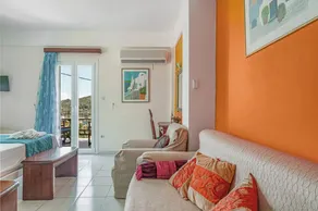 Studio 'Veronis 3' with Sea View, Shared Pool & Wi-Fi - Image 4